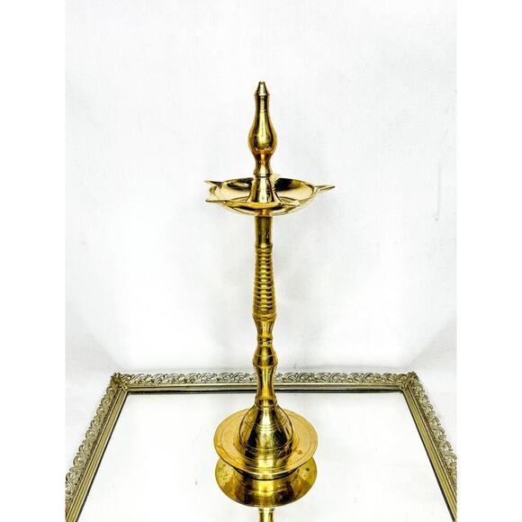 Bronze Nilavilakku Kerala Oil Lamp (Gold) Bronze Long Oil Lamp Traditional Lamps - Picture 1 of 7